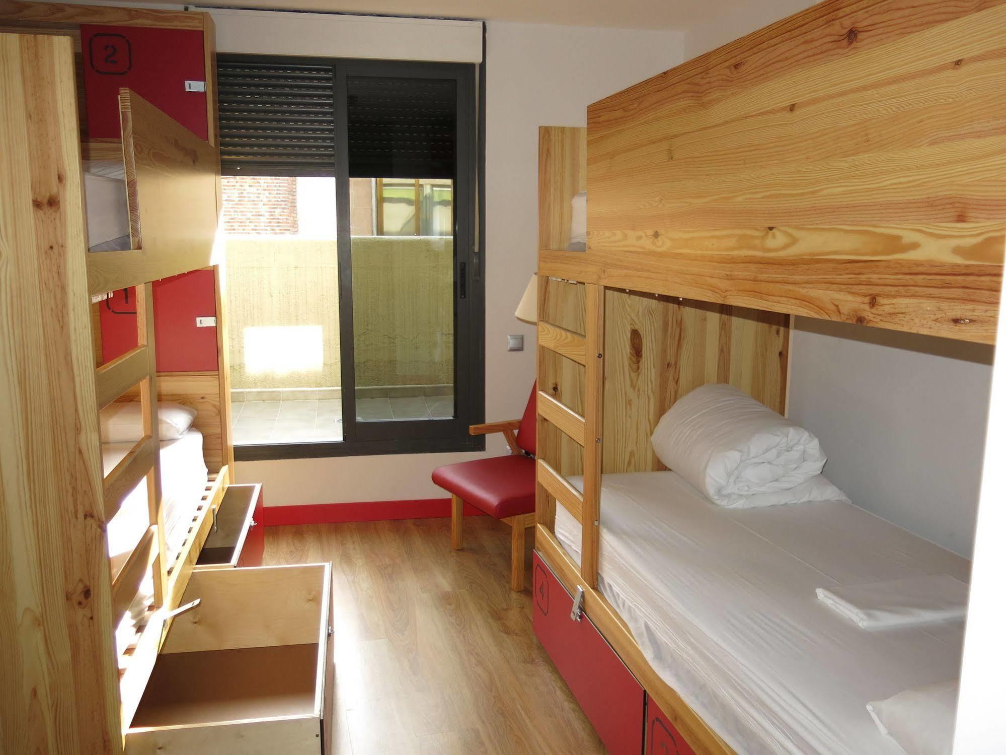 Ok Hostel Μαδρίτη Εξωτερικό φωτογραφία