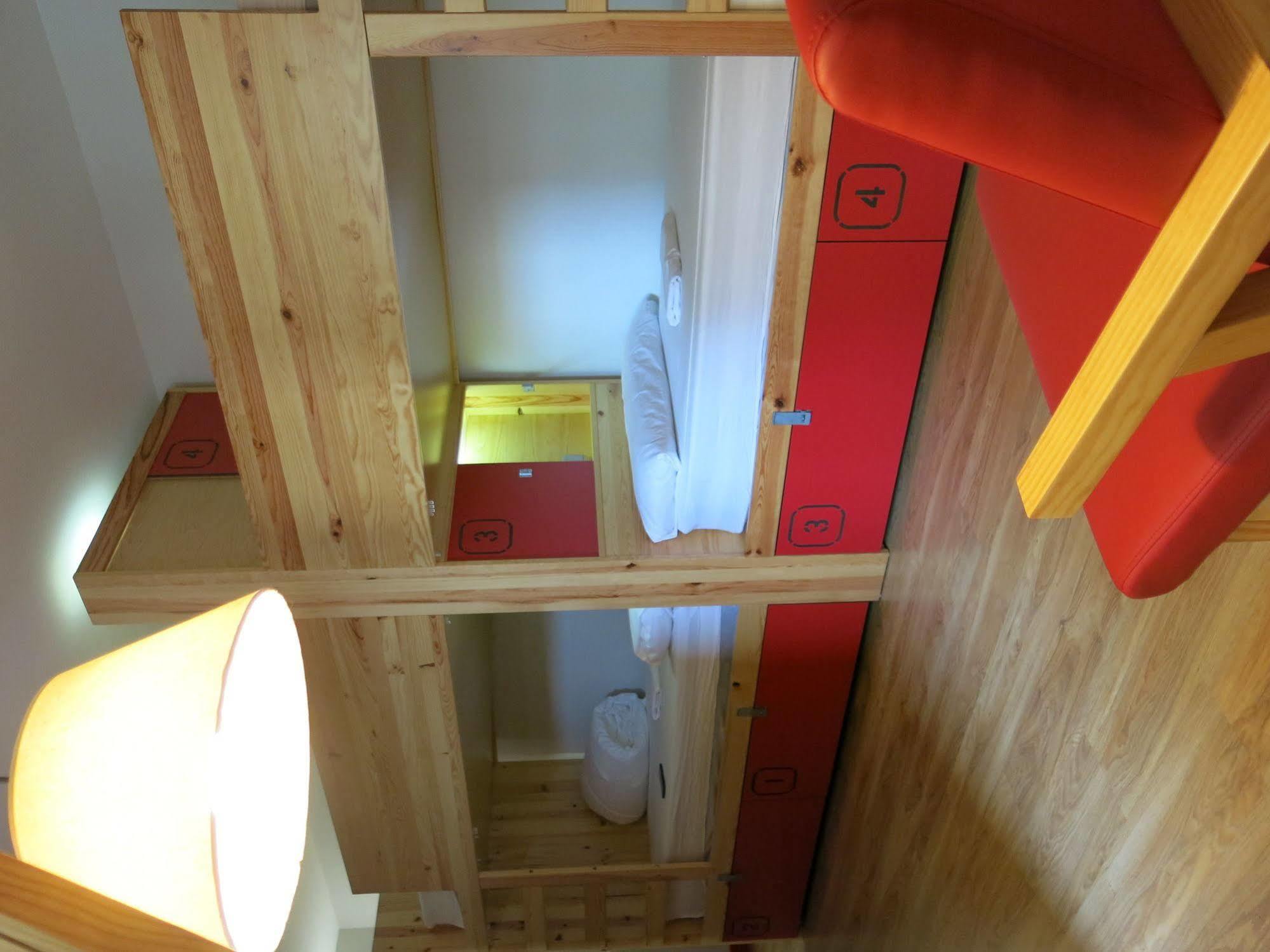 Ok Hostel Μαδρίτη Εξωτερικό φωτογραφία